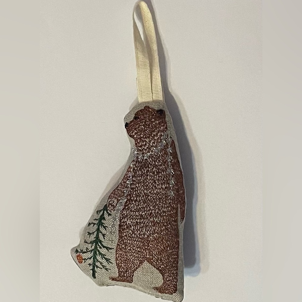 🎄 Coral & Tusk Embroidered BEAR Ornament with Pine Tree / Wreath ✨